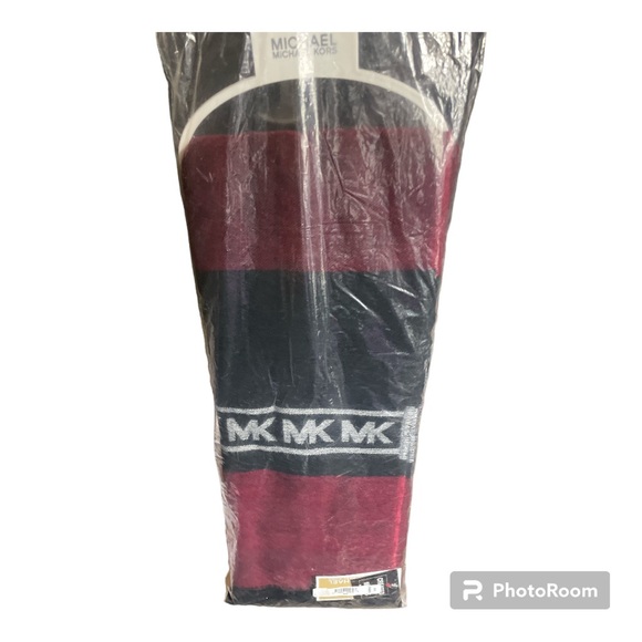 Michael Michael Kors NWT red and black scarf - Picture 7 of 8